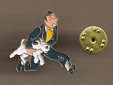 Pin Tintin con Milú en brazos