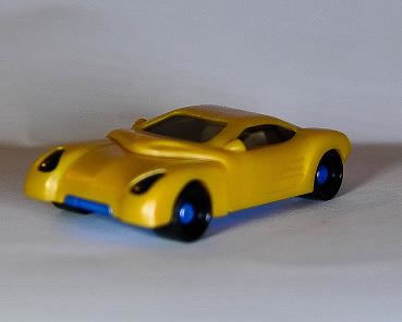 K03 n 72 coche amarillo