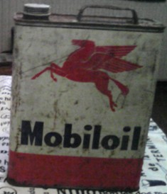 Lata de aceite Mobiloil, hijos de G. Bertran, Barcelona