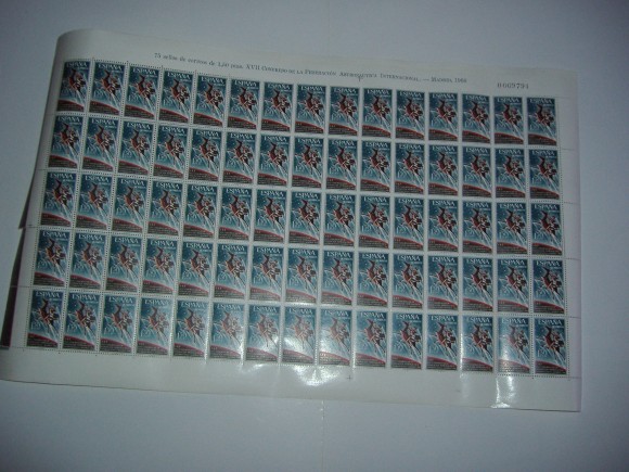 Pliego de 75 sellos